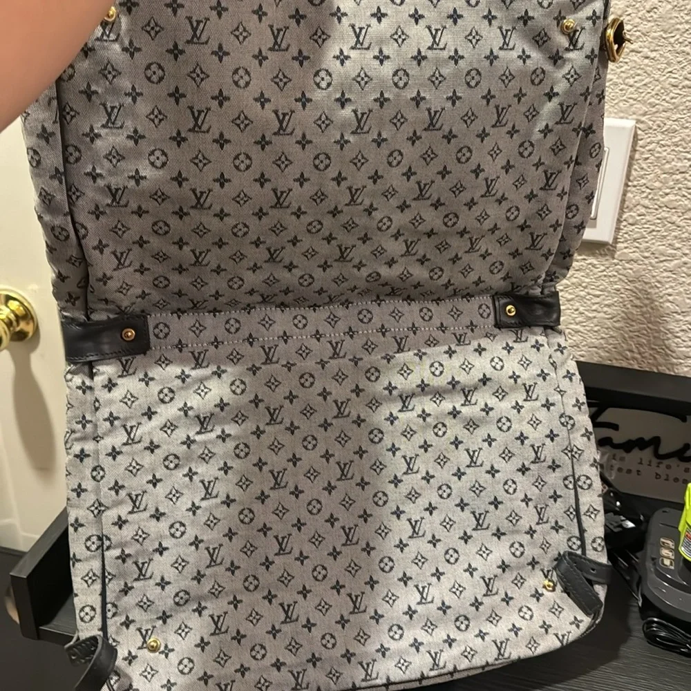 Louis Vuitton Gray Monogram Messenger Bag with Dark Leather Straps
